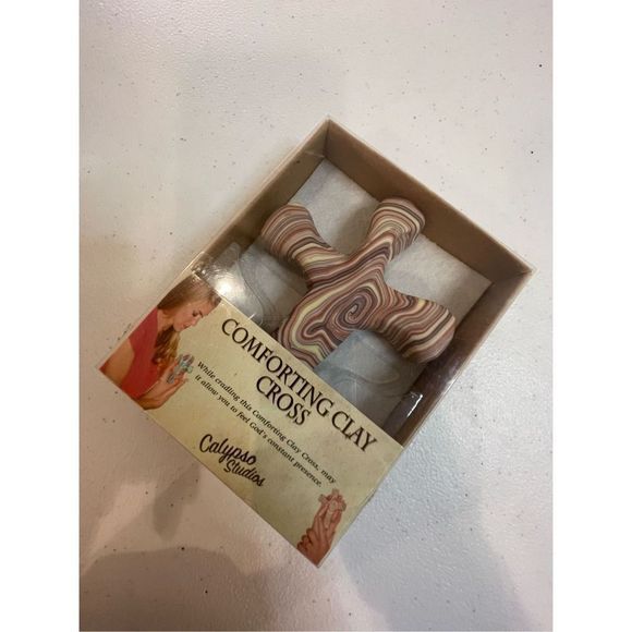 Comforting Clay Cross tan Creme new in box - Picture 1 of 4
